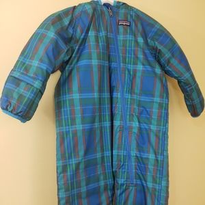 Patagonia snow suit 2T Excellent condition